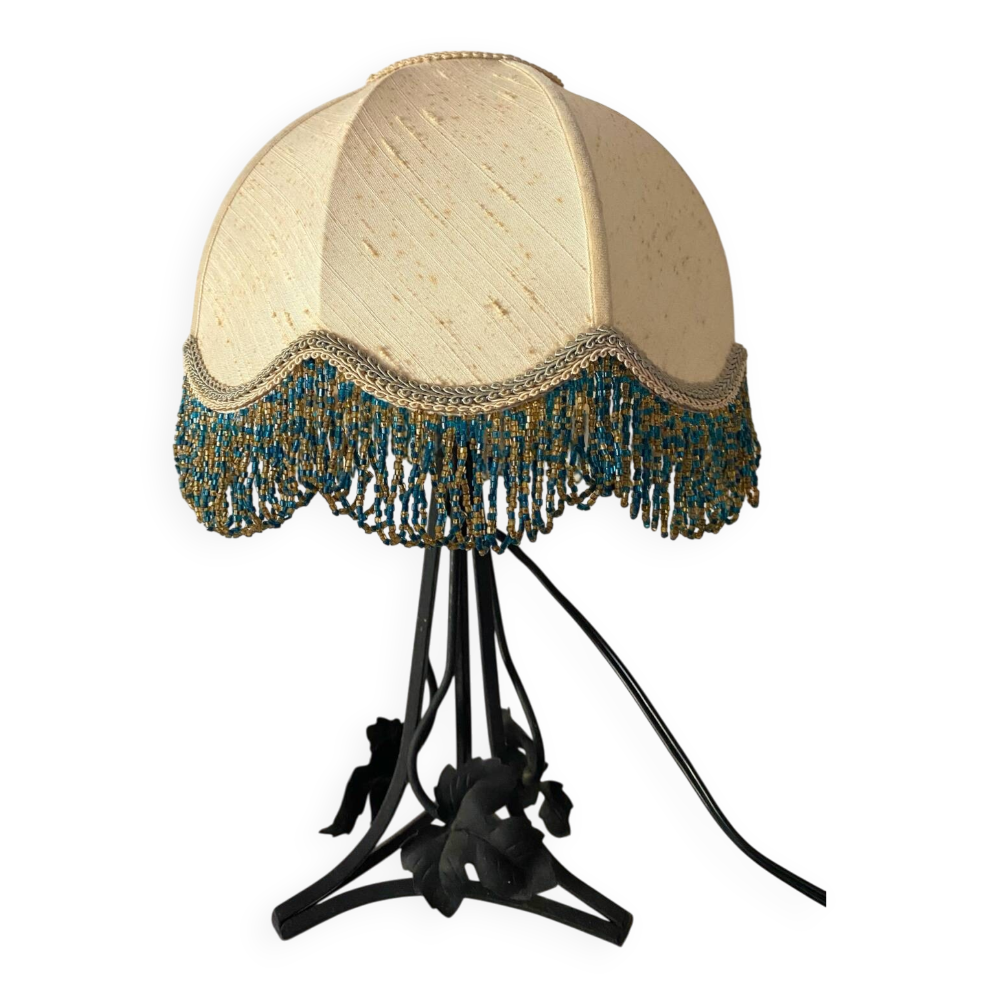 Retro wrought iron and pearl lamp