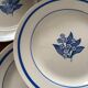 Set of 8 vintage flat plates in earthenware with blue flowers – Tableware