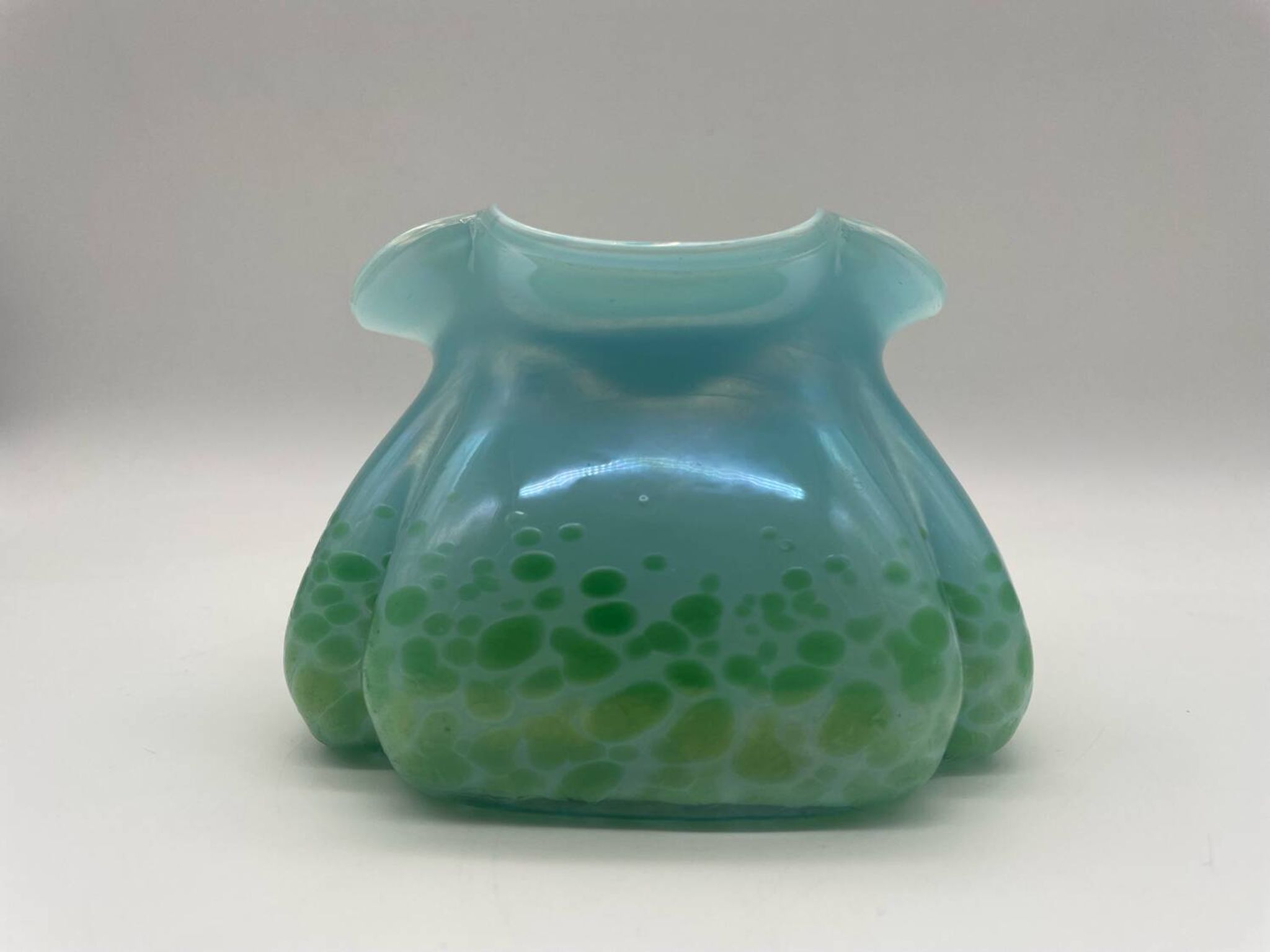 Butterfly vase in iridescent glass, Loetz, Kralik, Art Nouveau