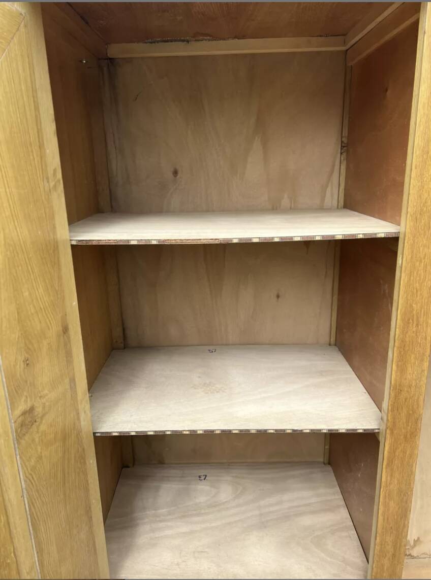 Armoire parisienne bois et rotin