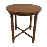 Round table, turned wooden legs
