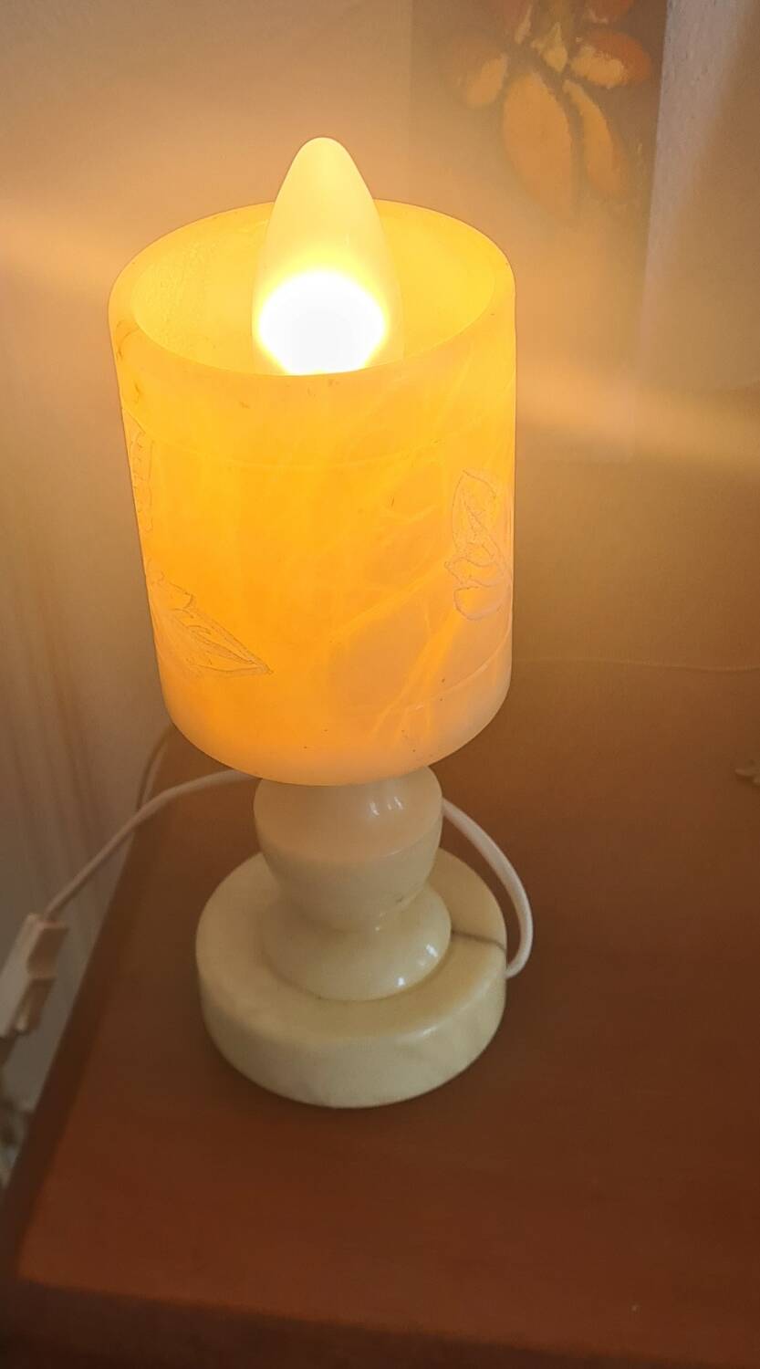 Alabaster lamp