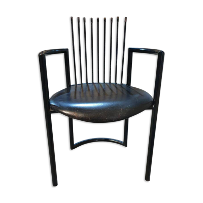 Fauteuil avant-gardiste en cuir et ressorts, Italie années 1980