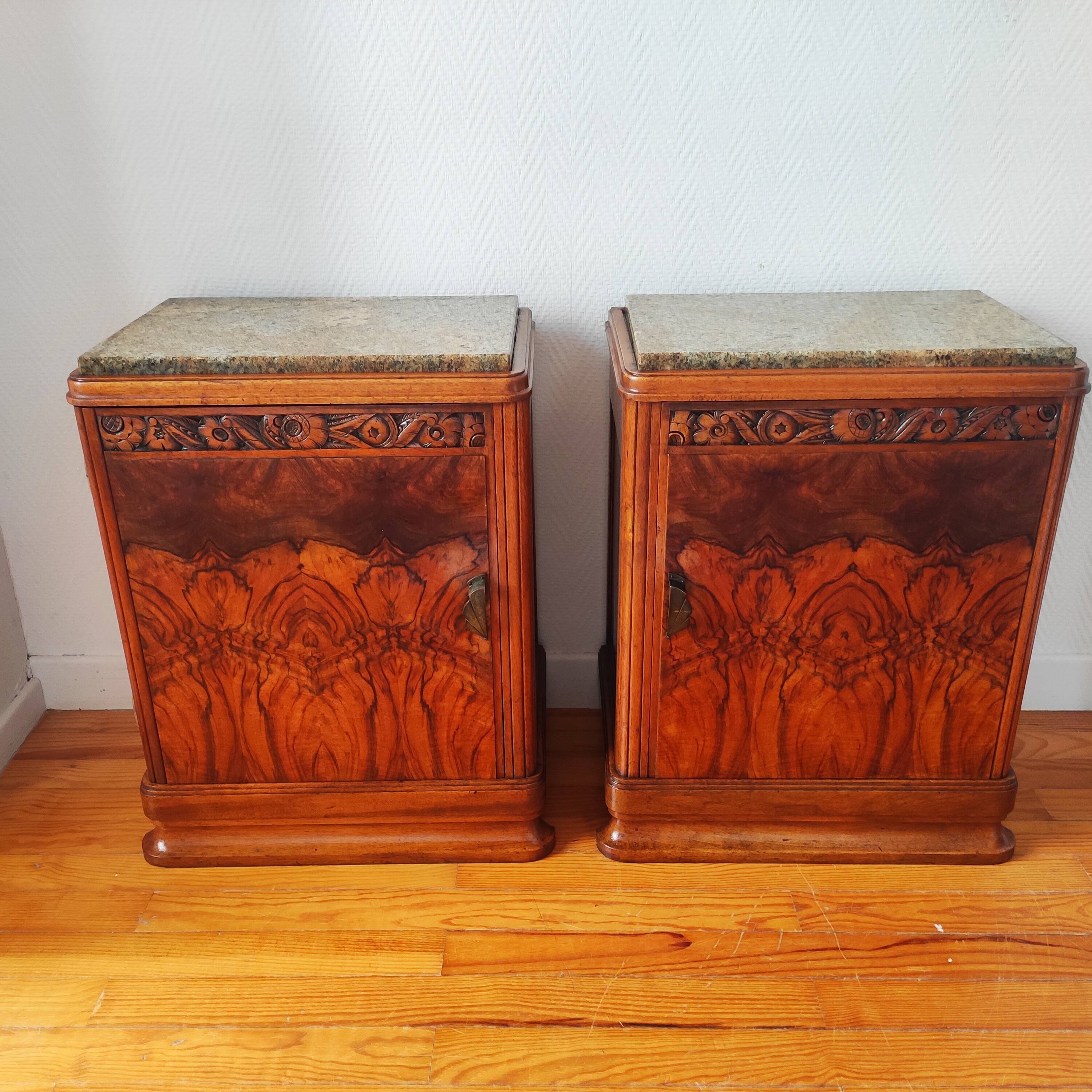 Pair of Art Deco bedside tables in solid blonde walnut – France 1930