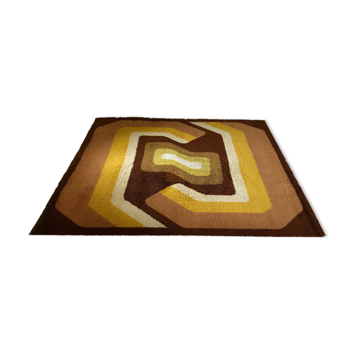 Space age carpet, 70s