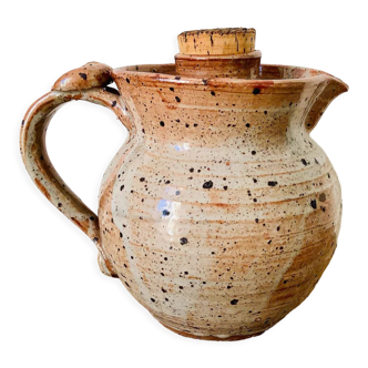 Sandstone pitcher