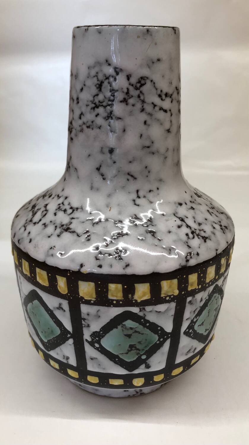 Vase en céramique par VEB Haldensleben modèle 4073