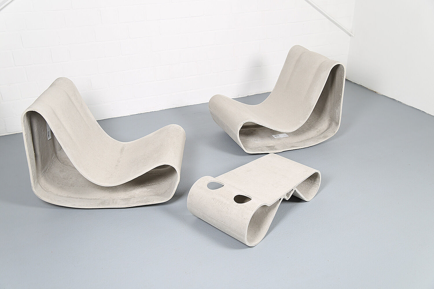 Swisspearl/Eternit Willy Guhl set of 2 Loop Chairs and 1 Loop Table