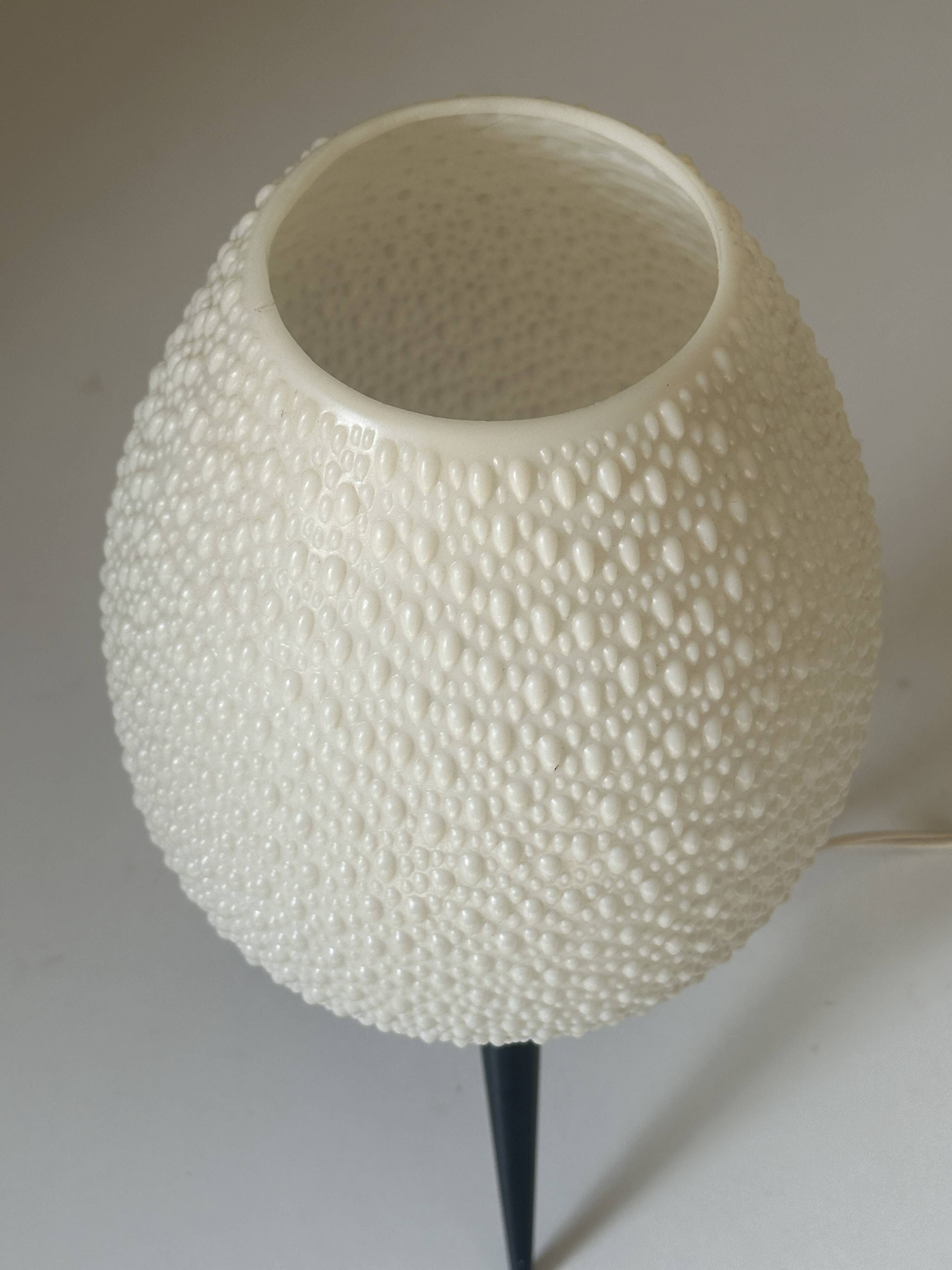 Vintage 60s design tripod lamp