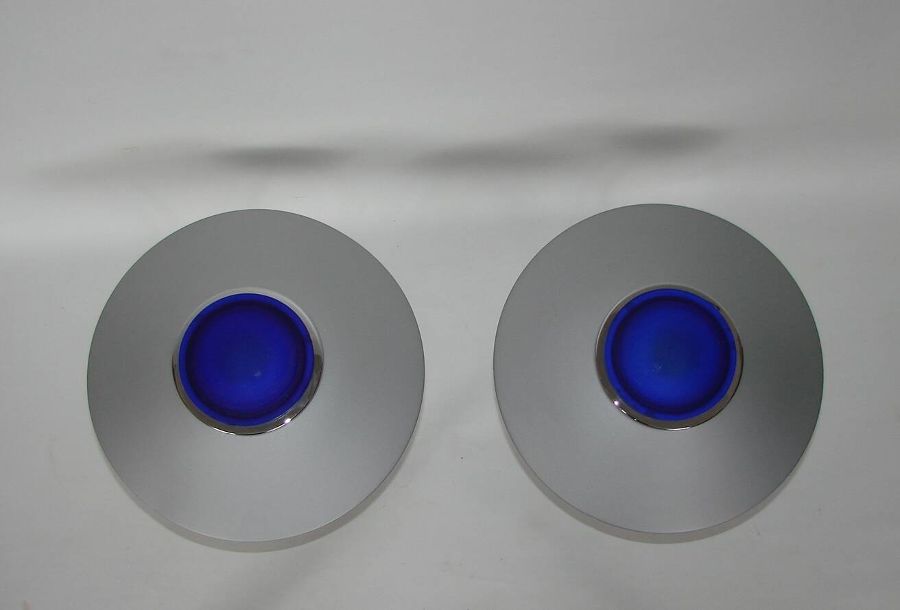 A pair of vintage 1980s wall lights | Metal and glass | Original retro ligh