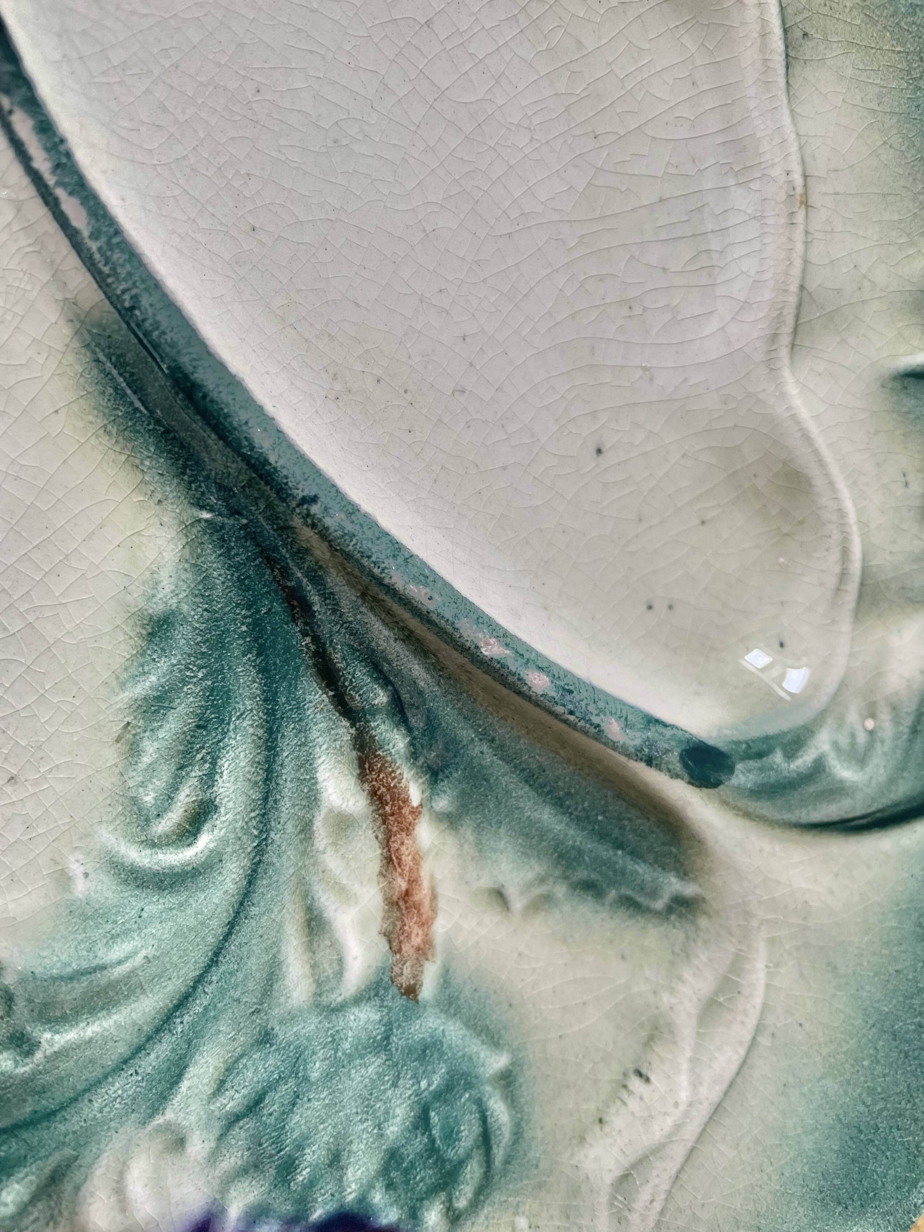 Artichoke plate Digoin in majolica faience barbotine