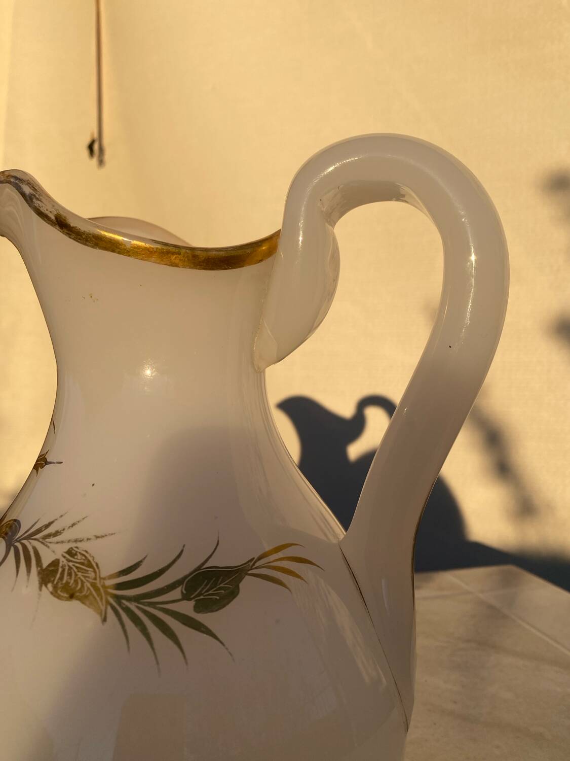 Ancien broc en opaline napoleon III