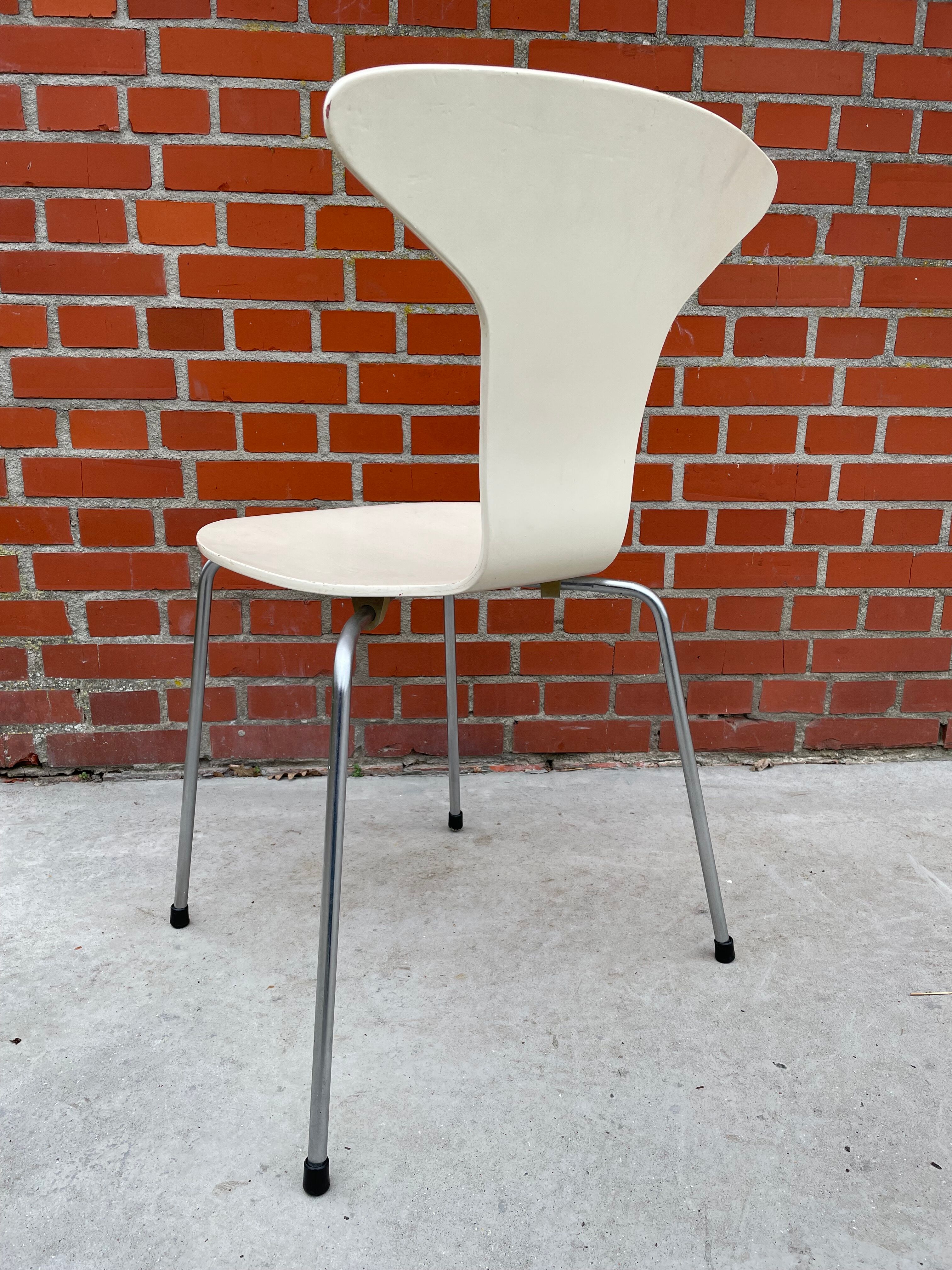 Chaise Mosquito par Arne Jacobsen pour Fritz Hansen, années 1970