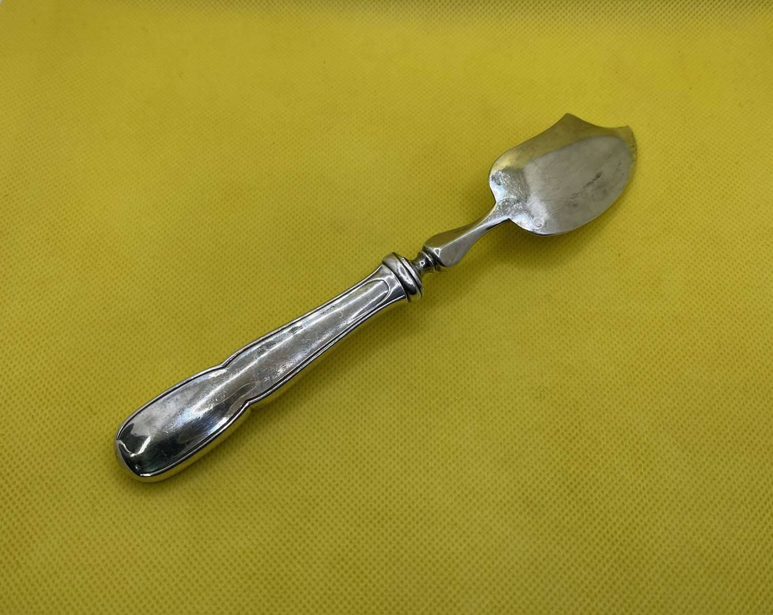 Boulenger silver metal cheese knife