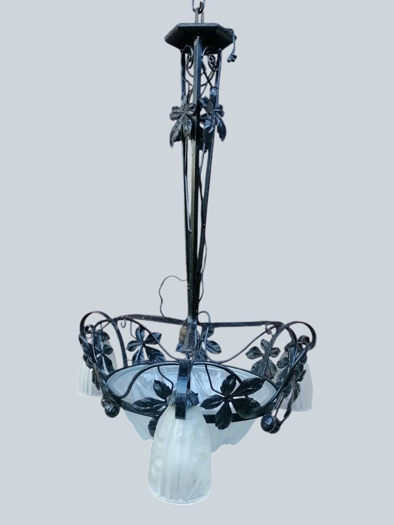 Wrought iron and art deco glass chandelier - Degué Workshops