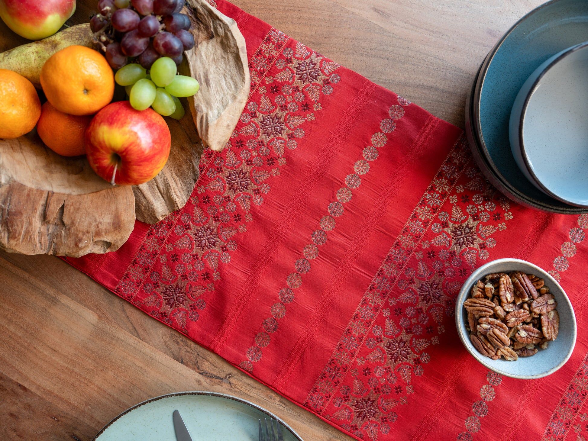 Nappe en soie cramoisie impériale