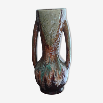 Vintage vase with 2 handles