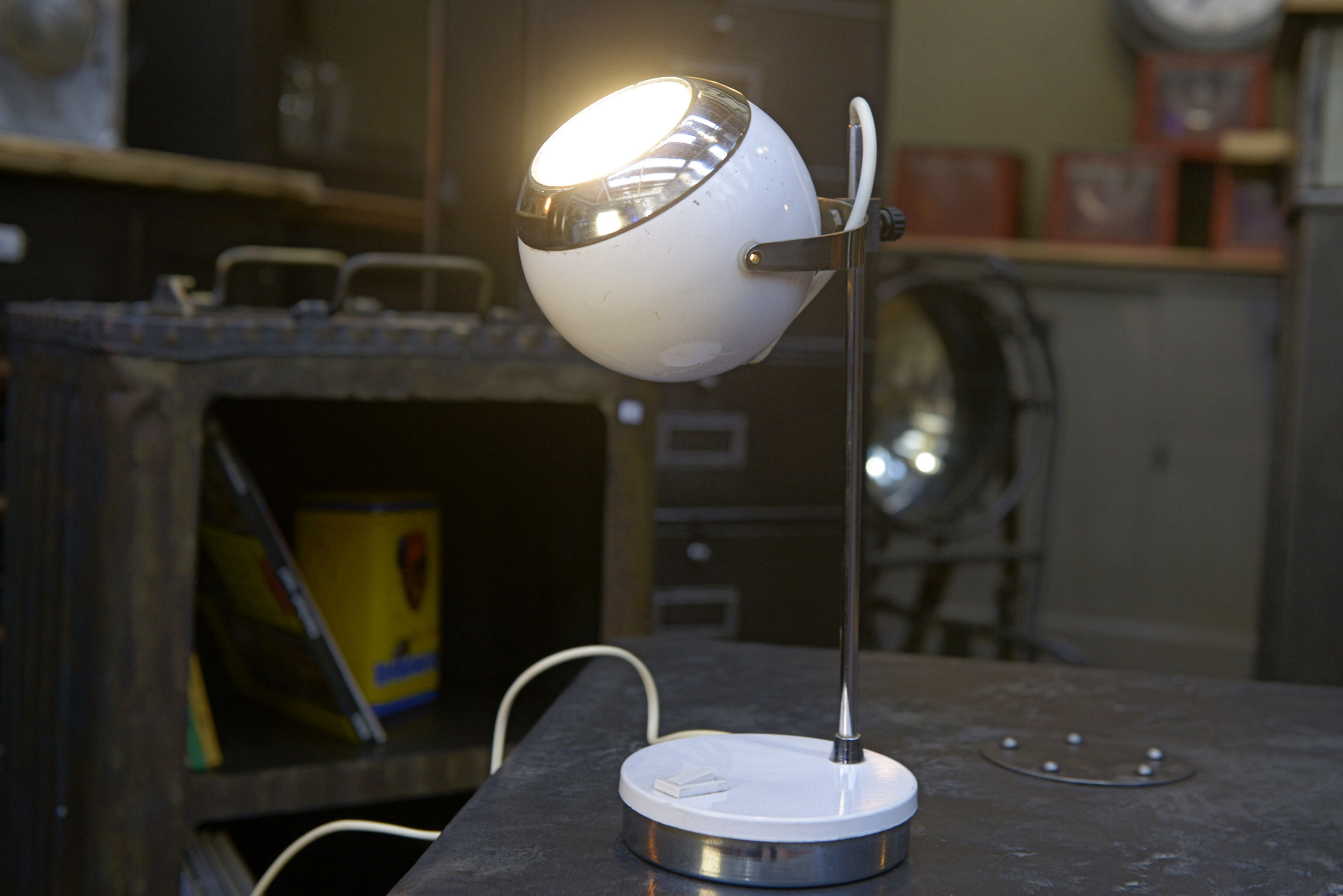 Vintage desk lamp 1970