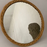 Round mirror