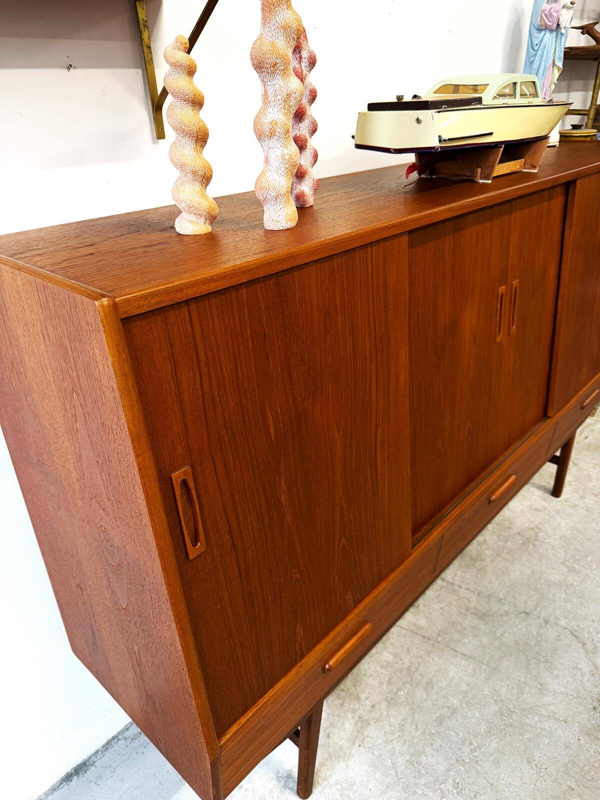 Buffet/commode en teck, Danemark années 60/70, vintage, milieu du siècle moderne