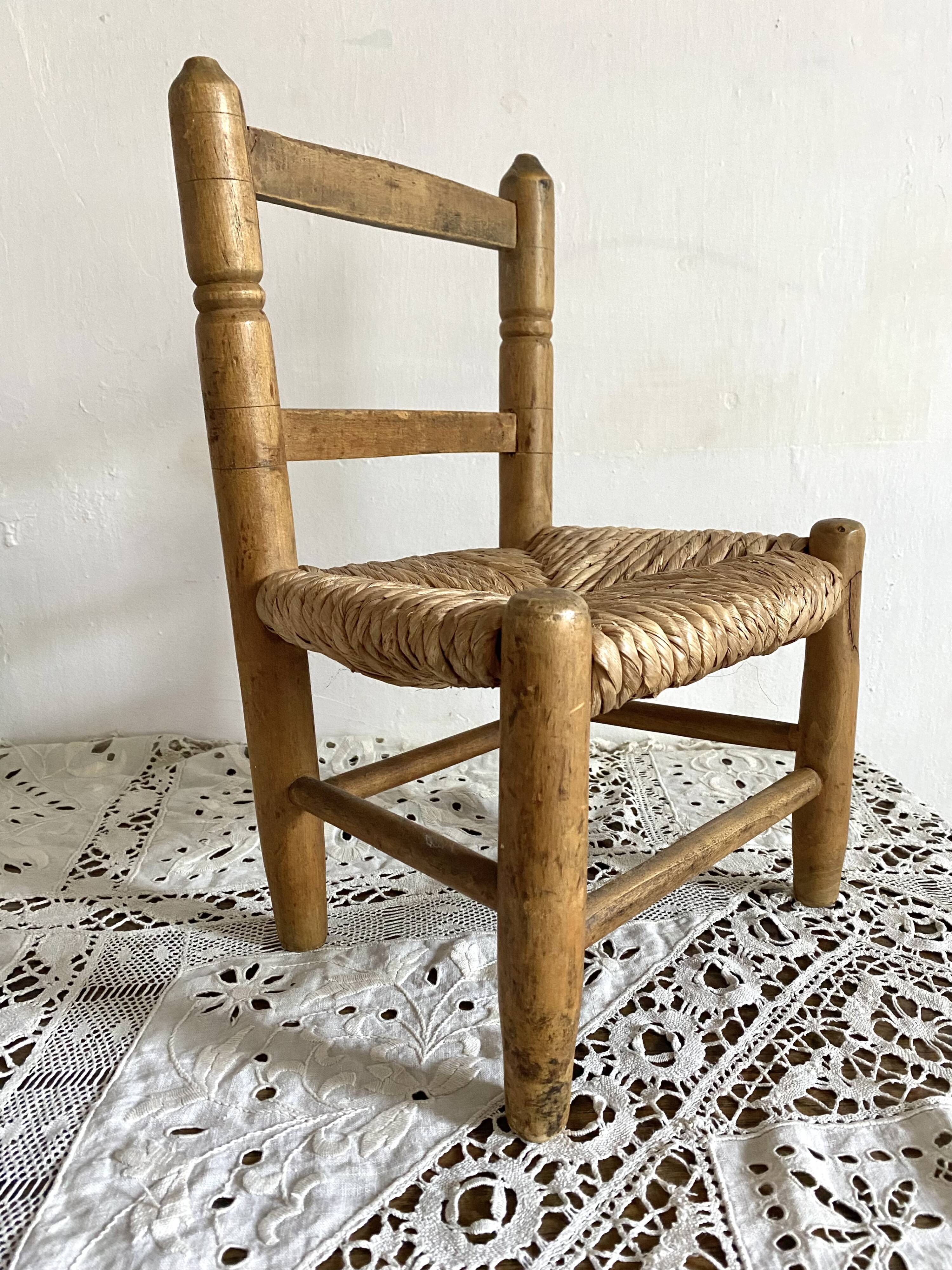 Chaise enfant en bois et paille