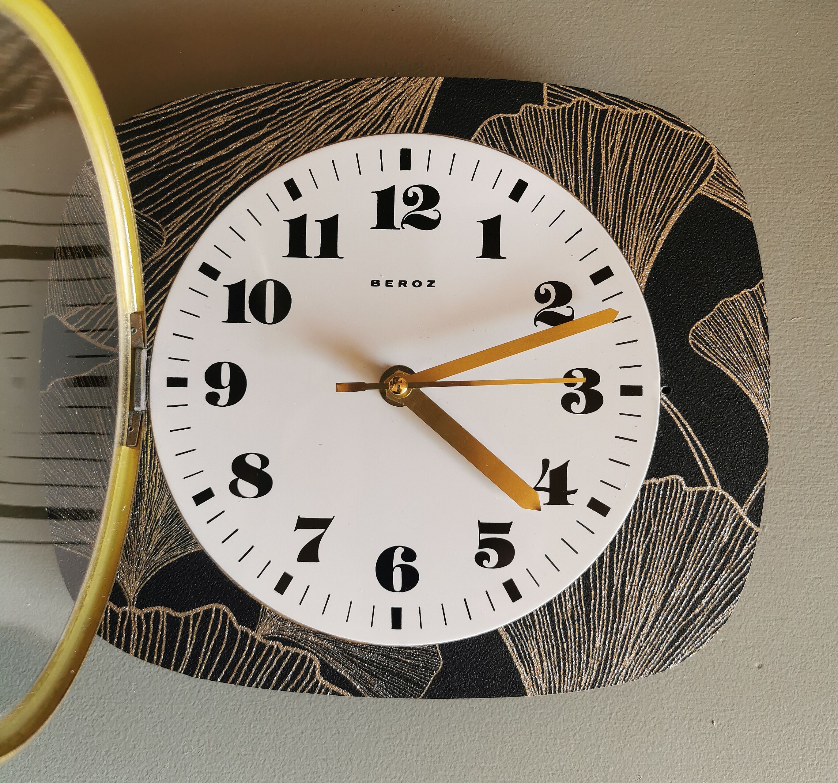 Vintage formica clock rectangular silent wall pendulum "Beroz black gold"