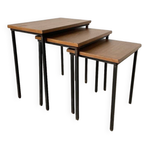 tables gigogne teck moderniste