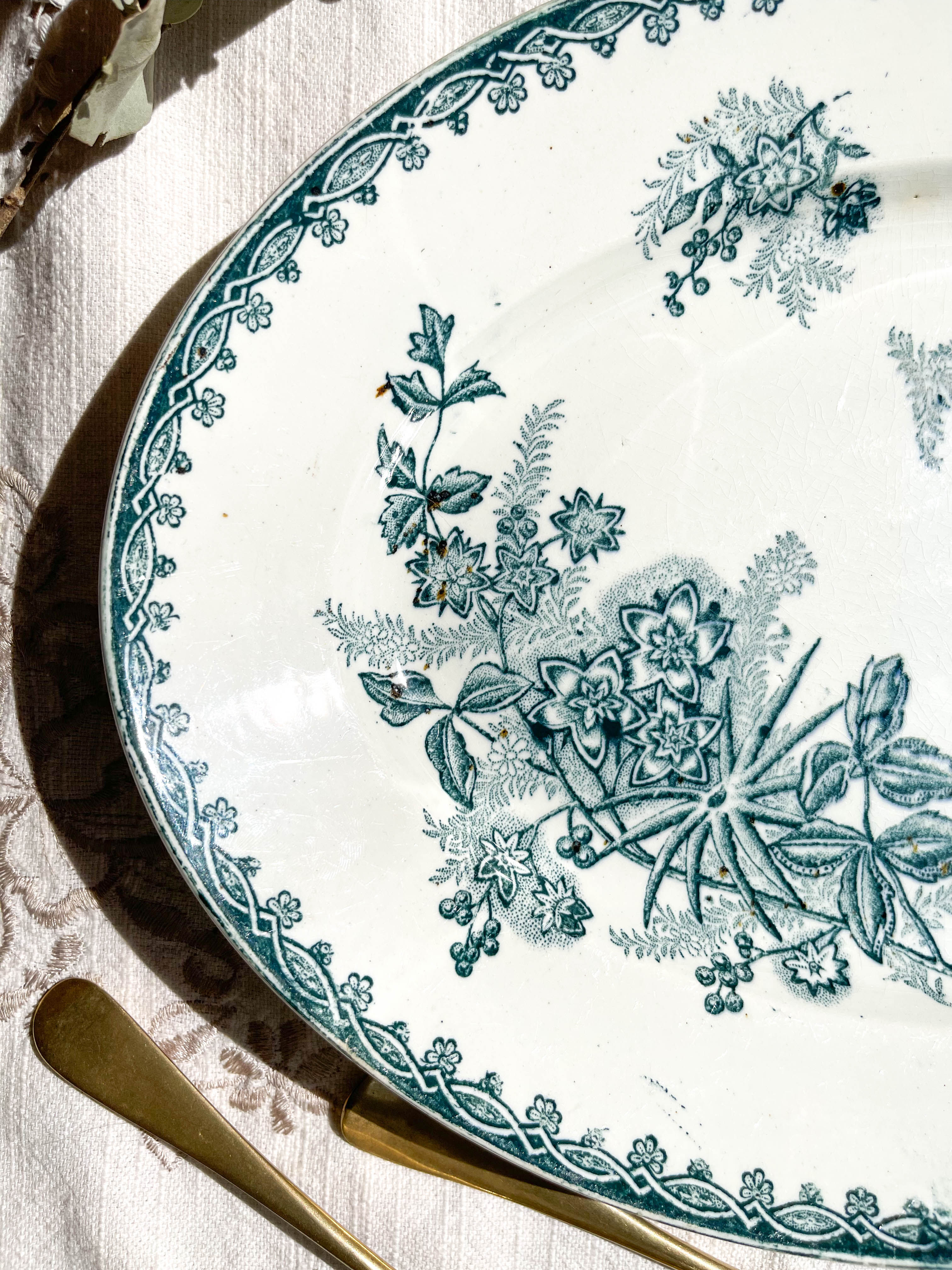 Flat oval Iron land St Amandinoise "MARGOT"
