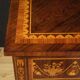 Commode en marqueterie de style Louis XVI italien du 20e siècle