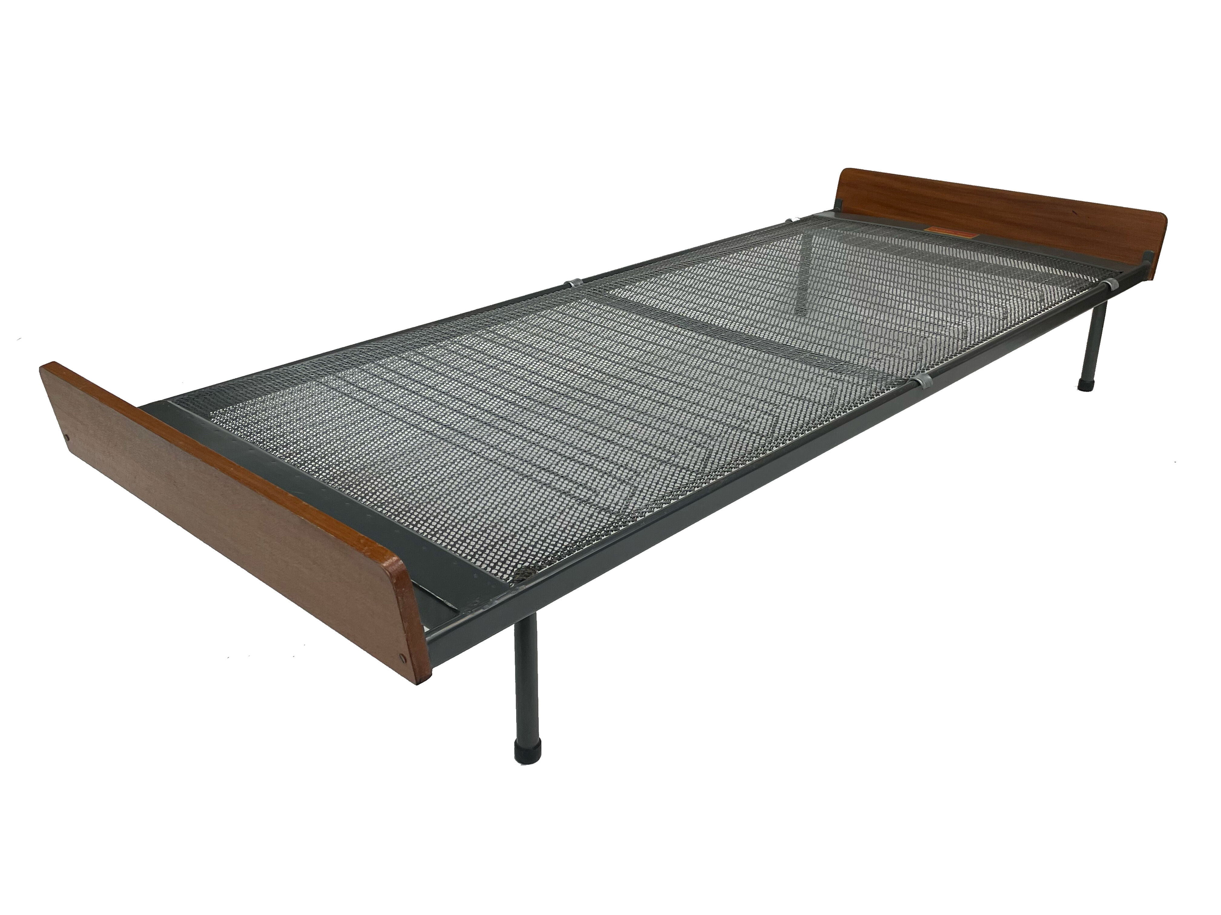 Vintage daybed of the 1960s Netherlands minimalist design