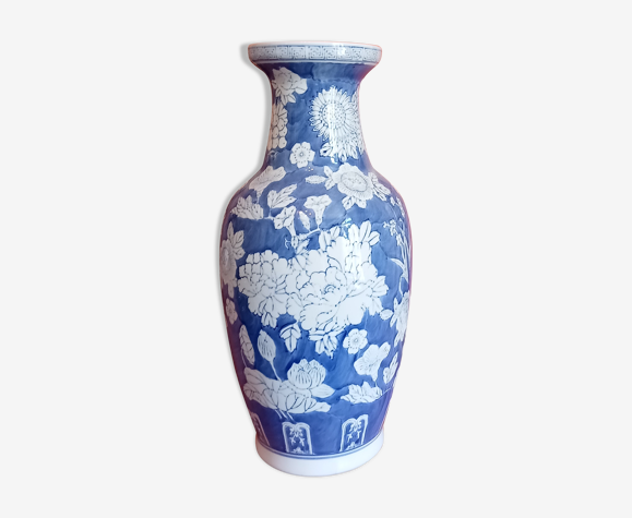 Japanese style vase