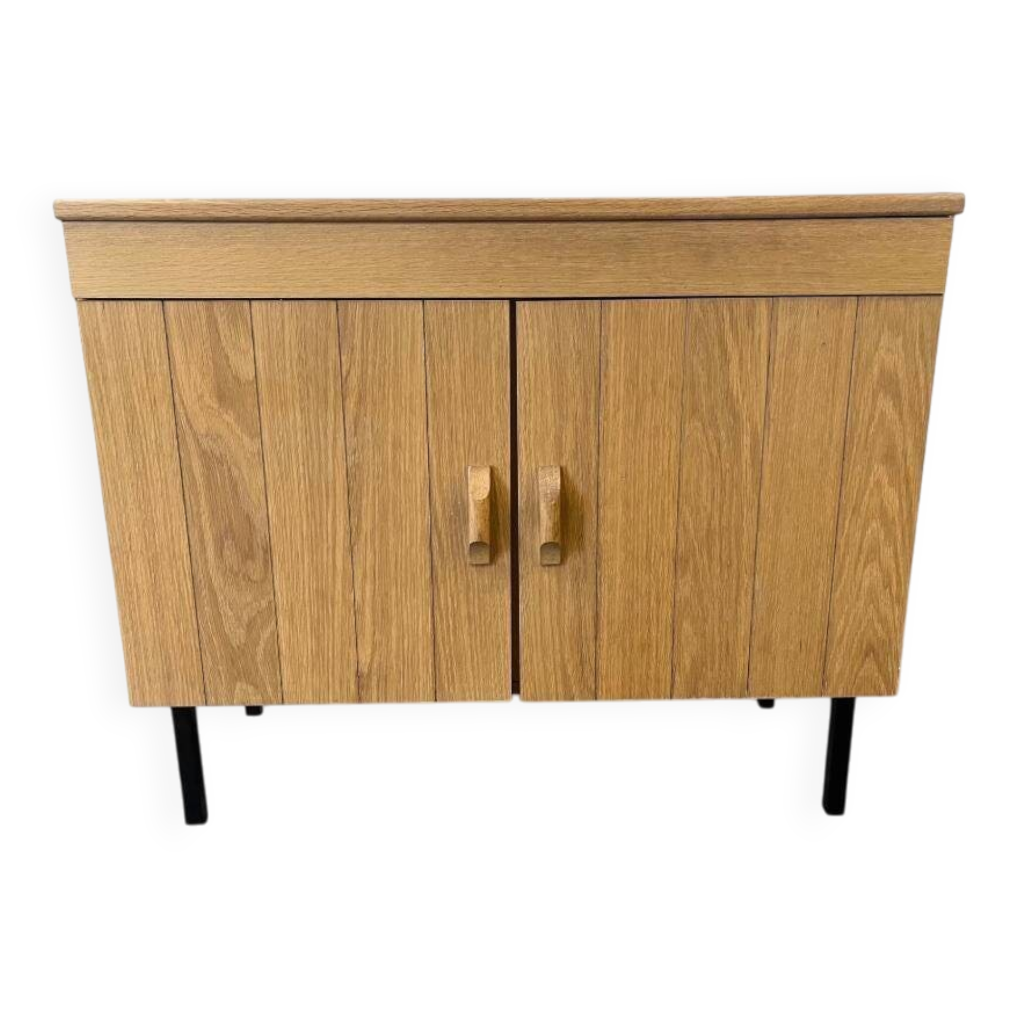 Vintage chest of drawers / cabinet with steel legs