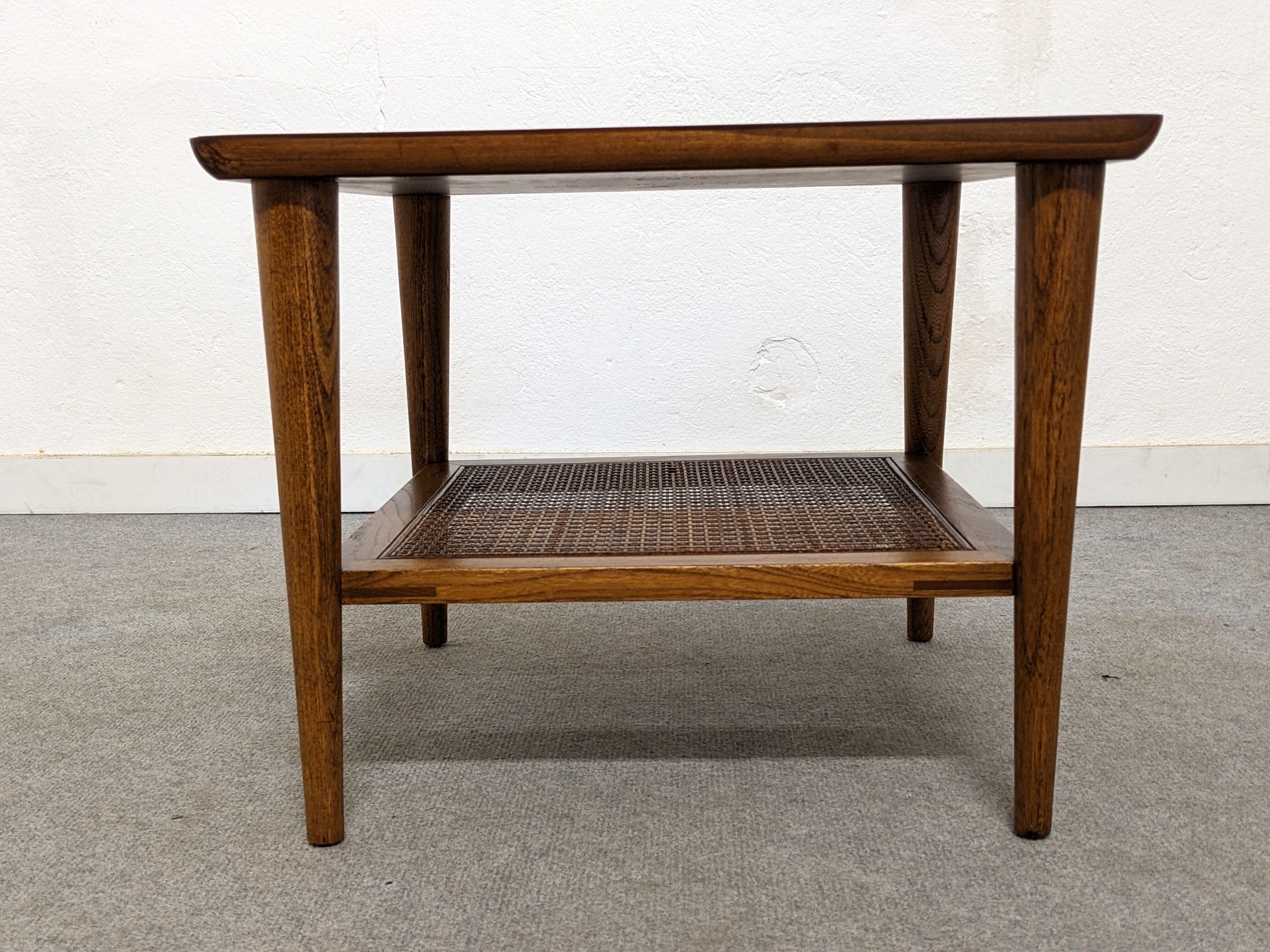 Paire de tables de chevet ou bouts de canapé des années 50/60 par Lane USA