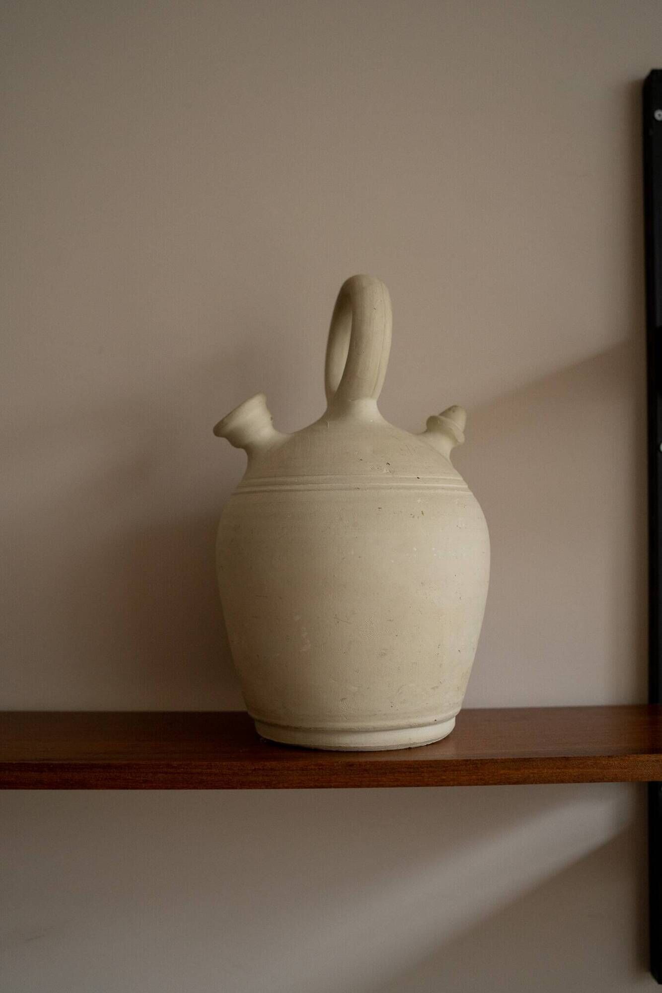 Terracotta botijo
