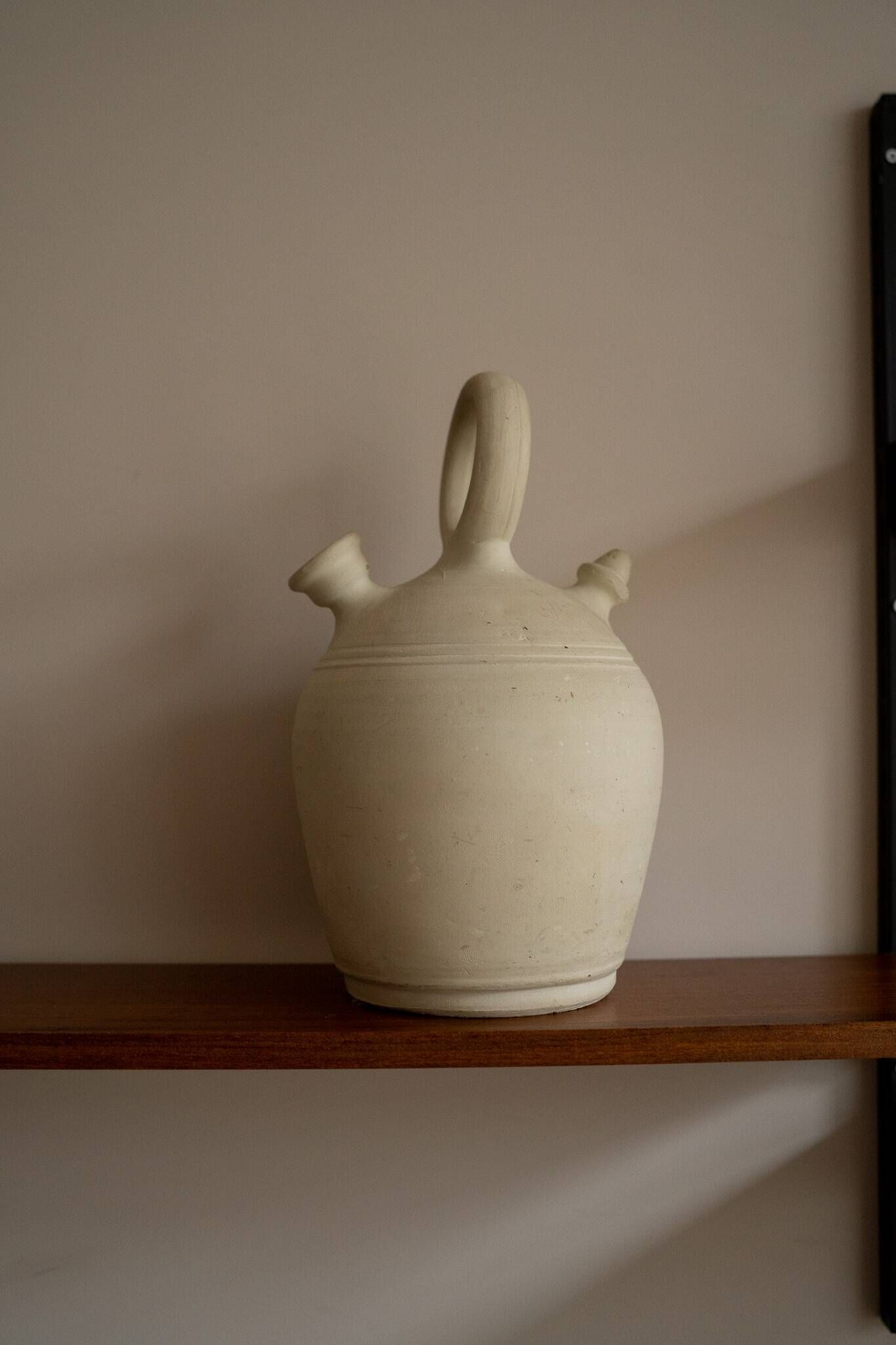 Terracotta botijo