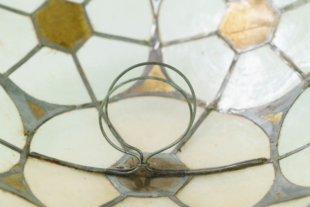 Daydal in mother-of-pearl