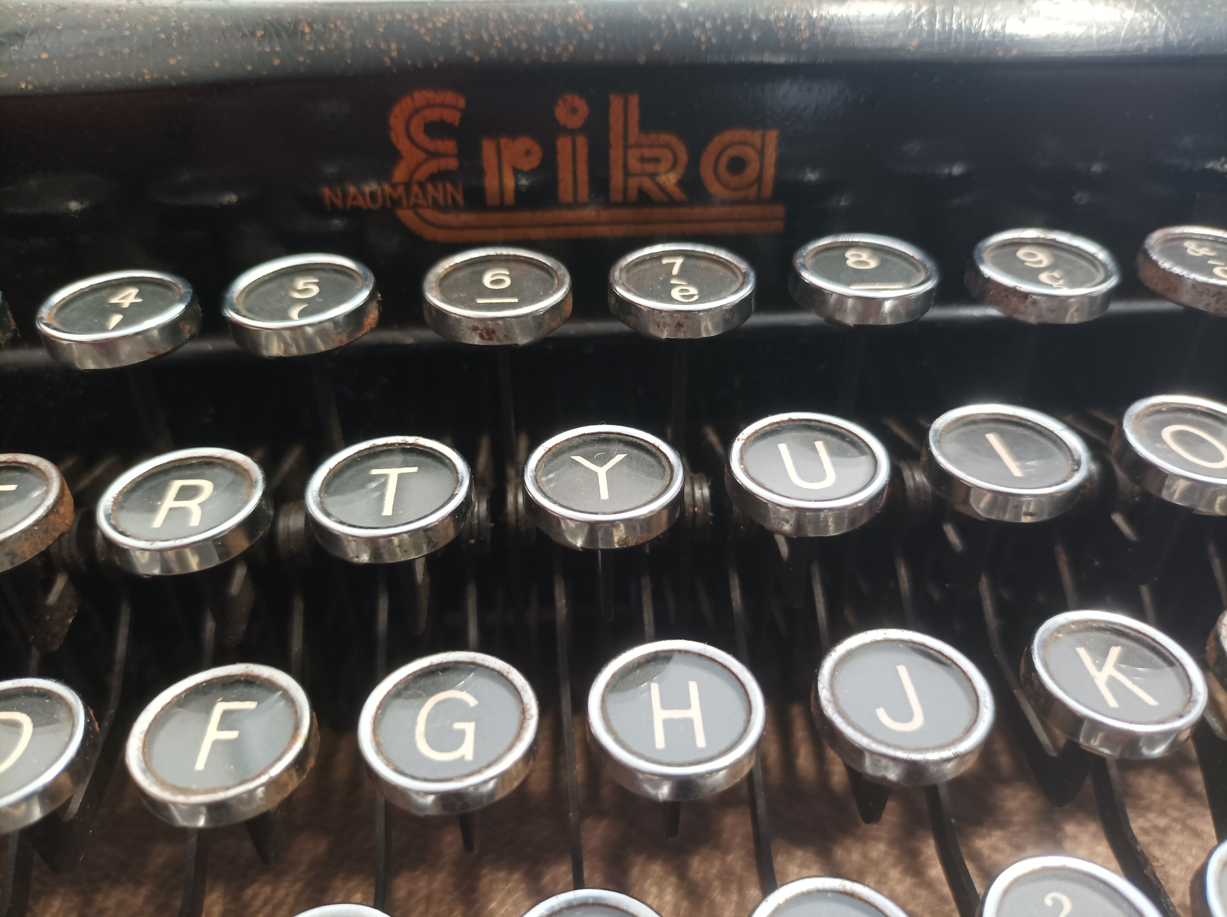 Antique typewriter Erika Naumann 40s