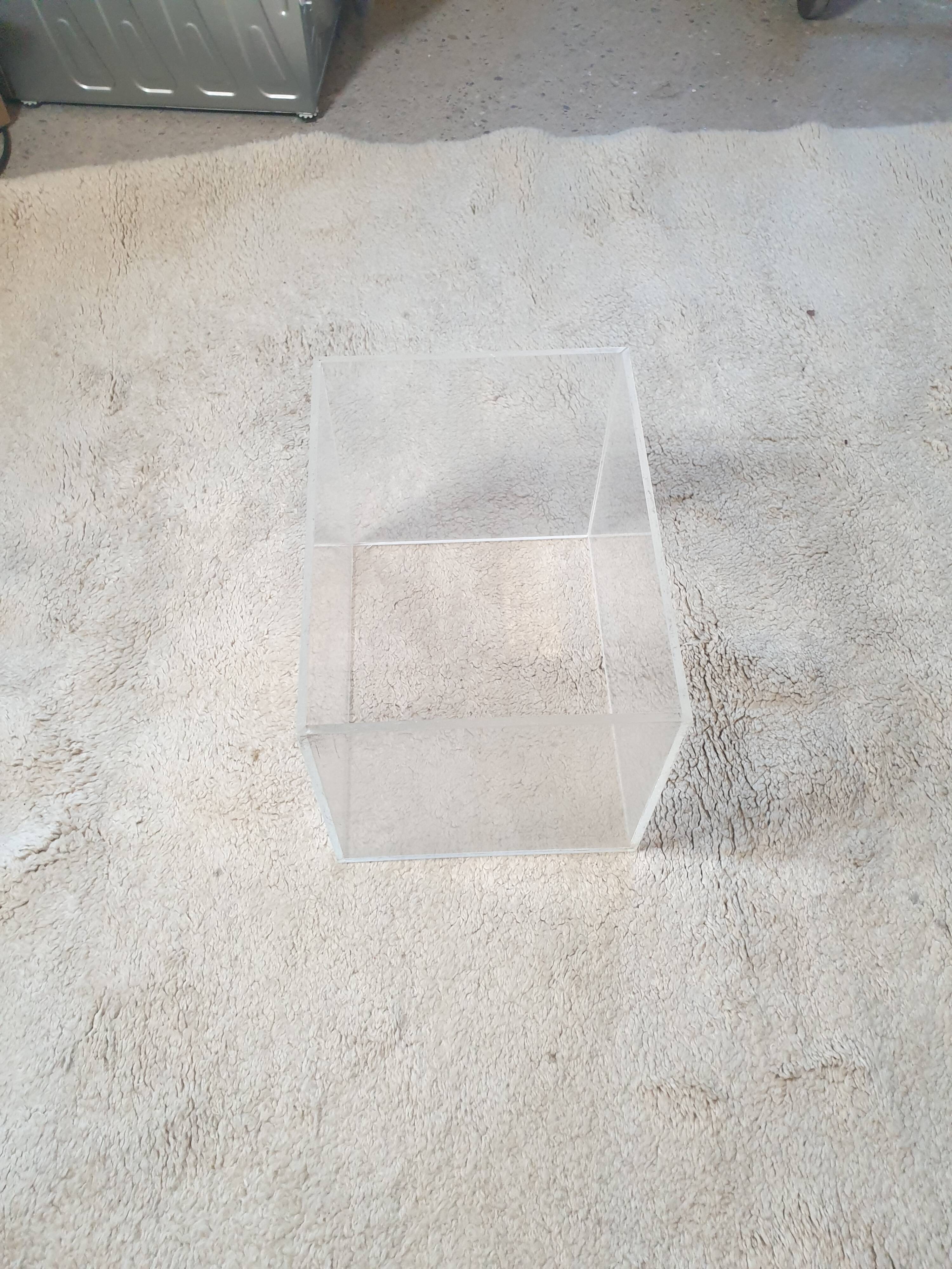 Storage cabinet on castor plexiglas David Lange