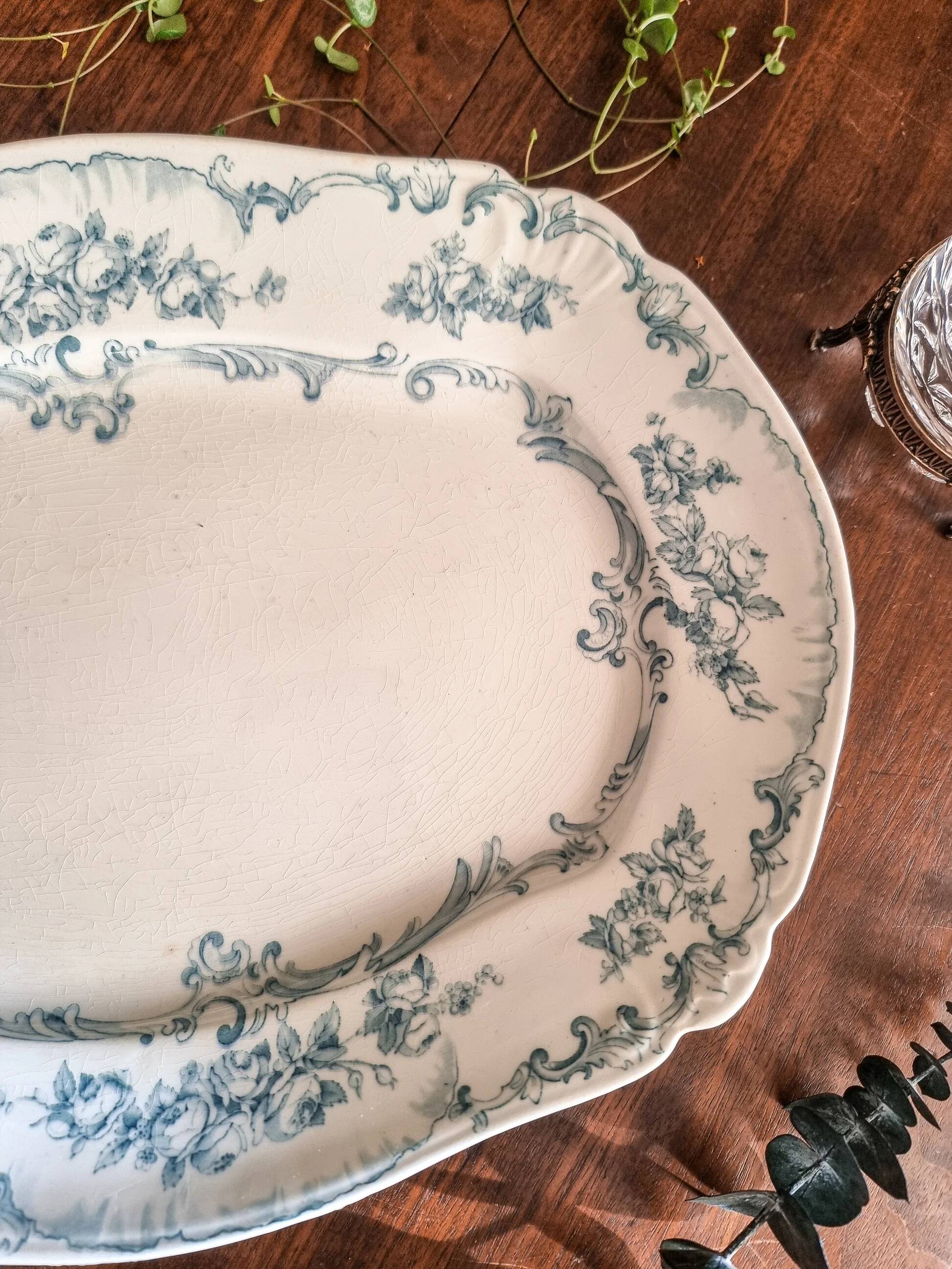 Rectangular plate in semi-porcelain