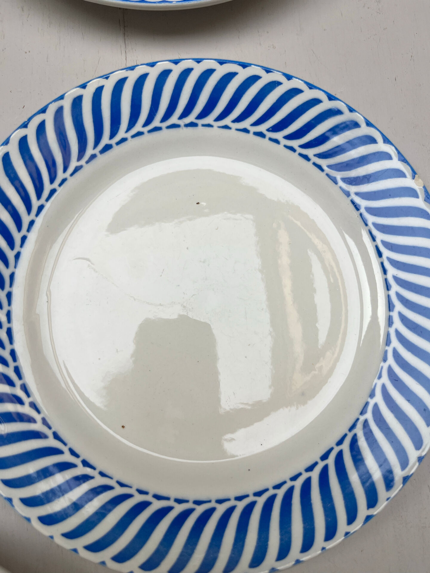 7 dessert plates