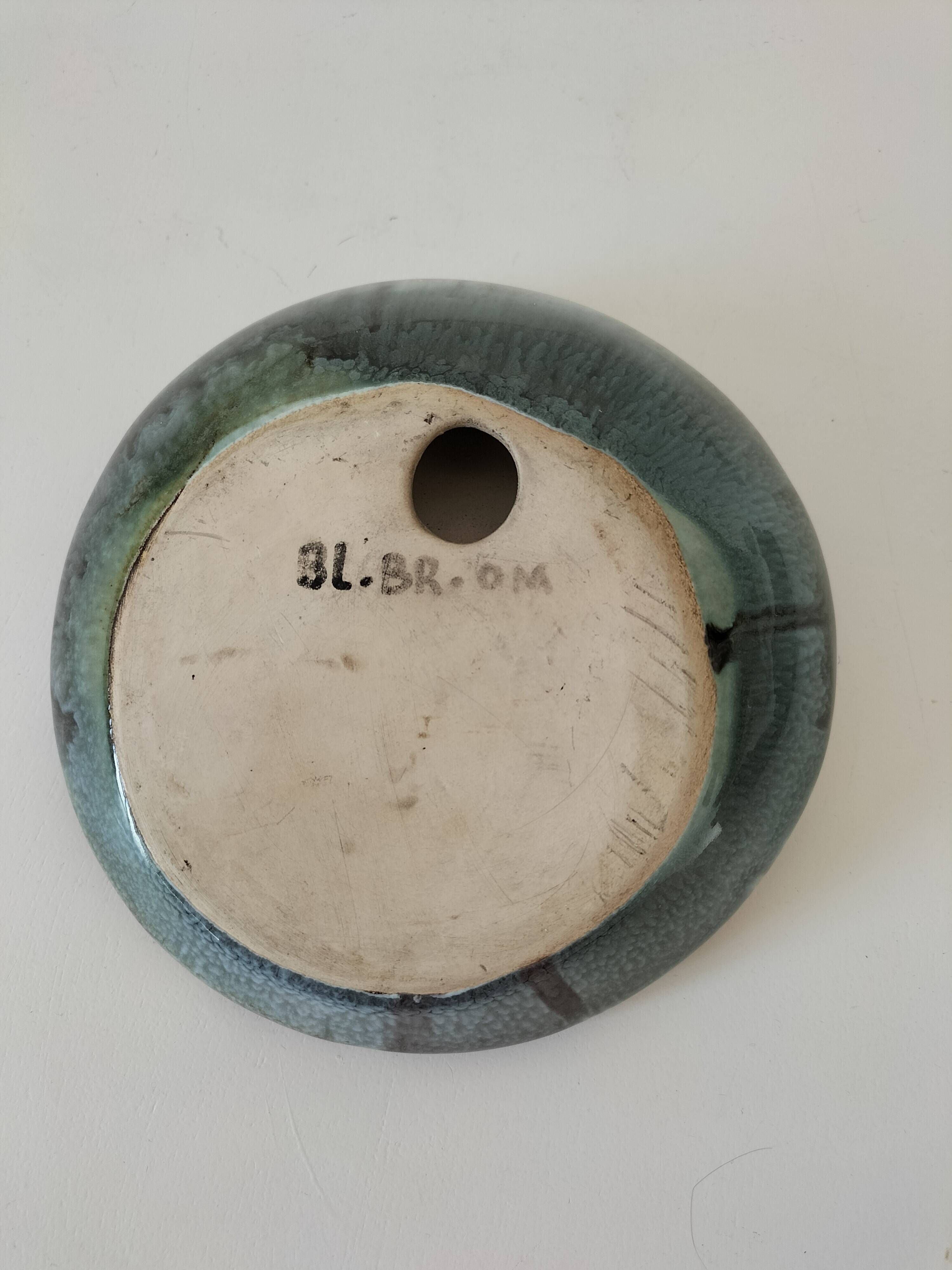 Glazed ceramic cup – Deer in the forest – Incised decoration and free form