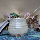Petit pot artisanal en grès et céramique