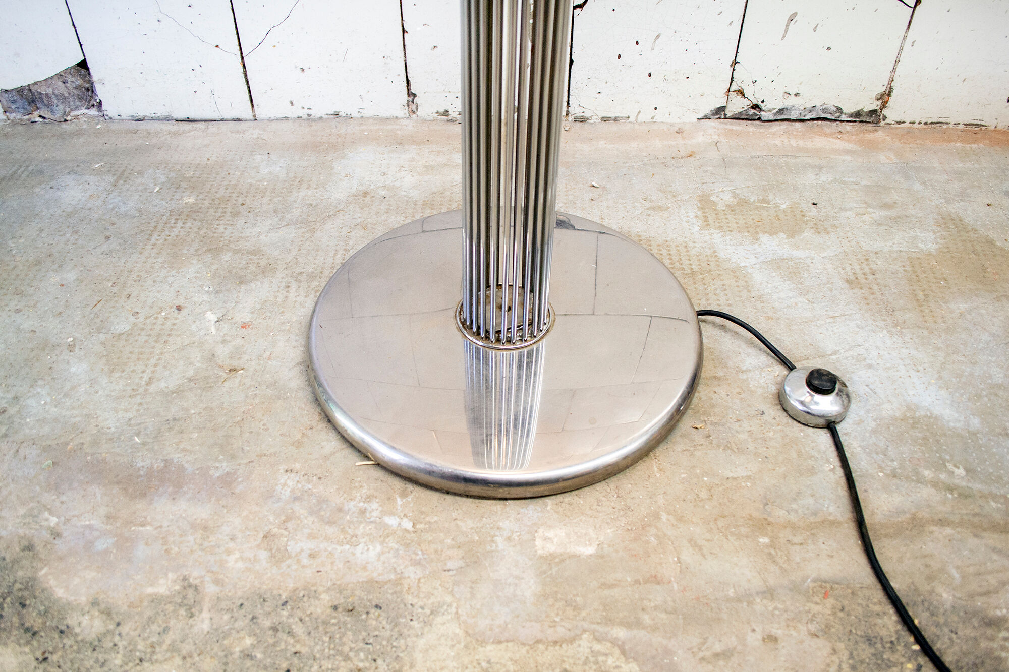 Moana floor lamp by Luigi Massoni for Guzzini Italia 1967