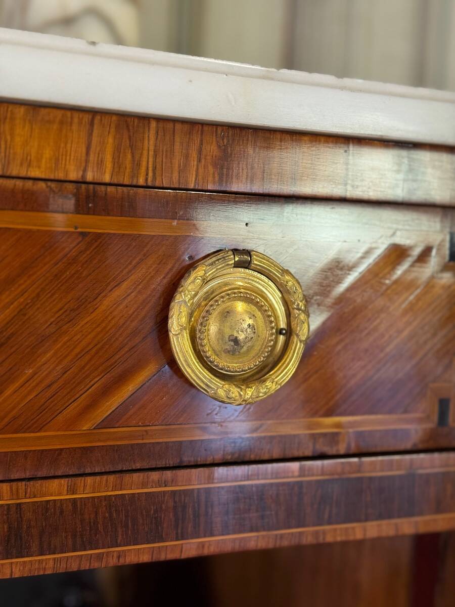 Louis XVI drop-leaf secretary in rosewood and violet wood veneer, 18th century