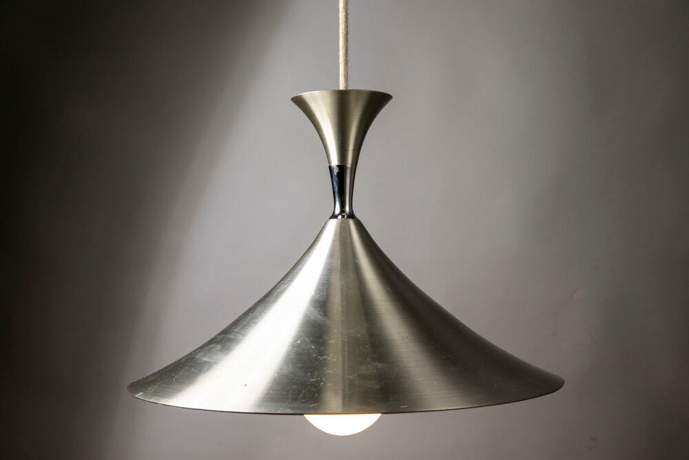 Scandinavian suspension lamp in brushed aluminum