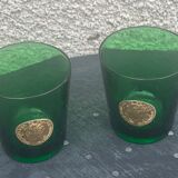 Set of 2 whisky glasses, aperitif, dubonnet, green glass, gold medalist in front, collector