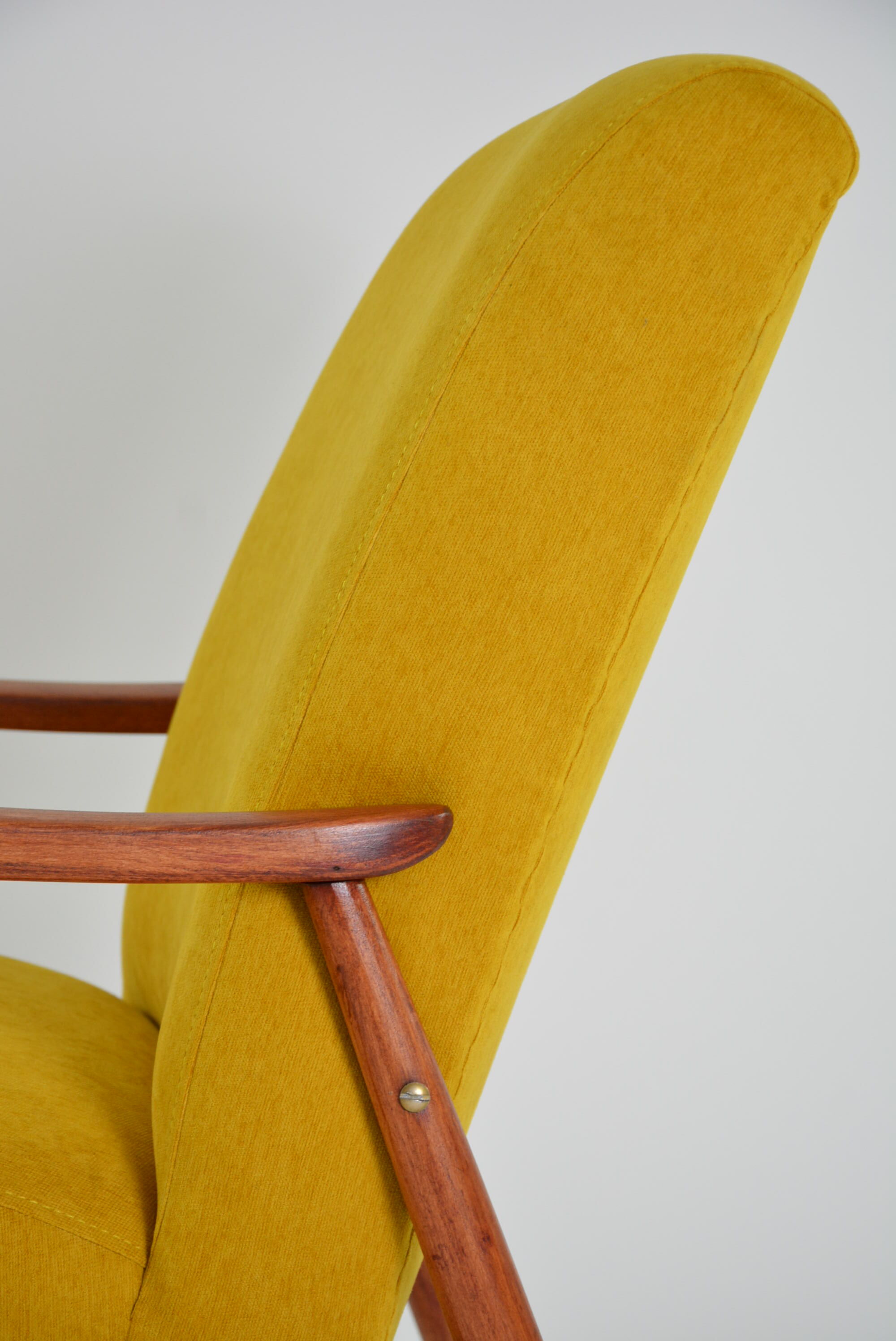 Fauteuil des années 60 jaune