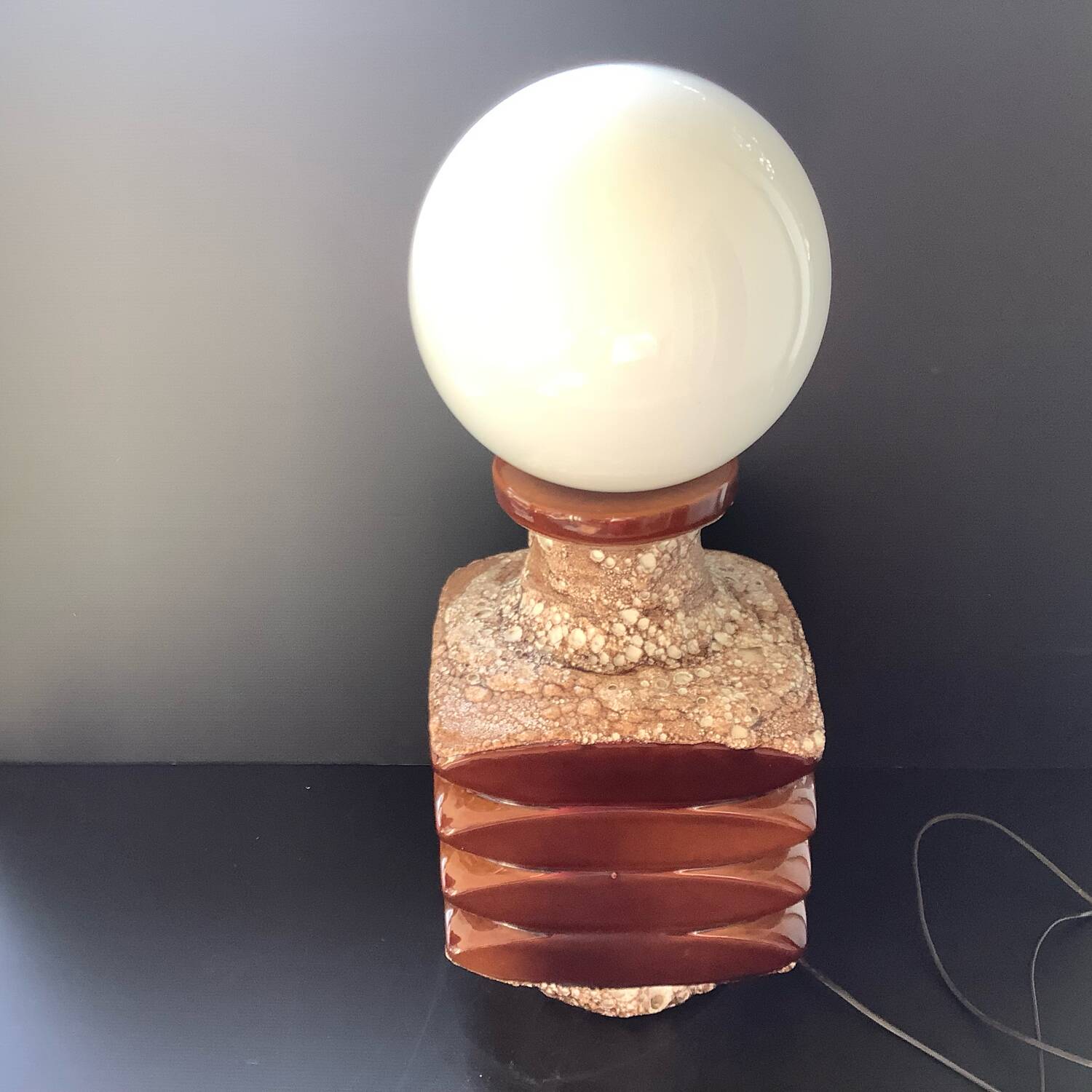 Vintage Faceted Fatlava Cari Zalloni Globe White Glass Lamp 1970 Steuler