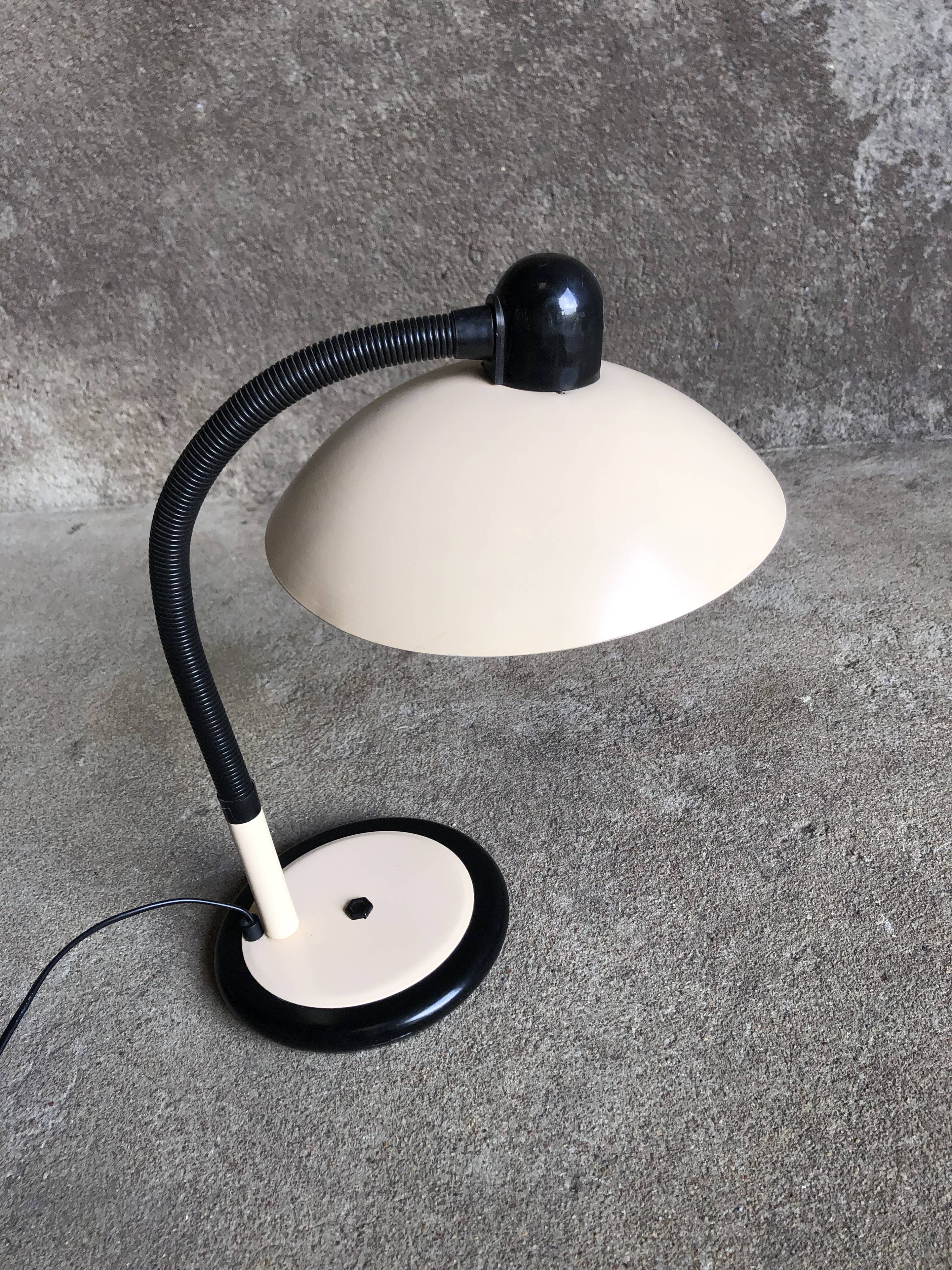 Vintage adjustable lamp in beige metal and black plastic, 70s/80s