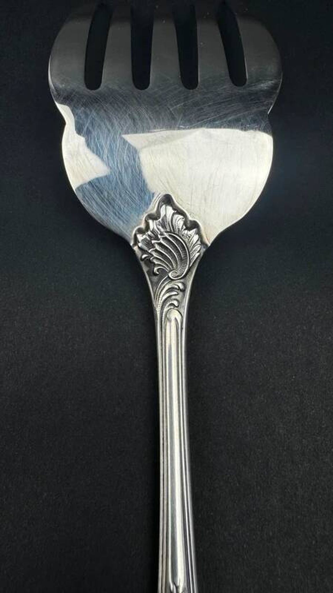 Christofle Marly fish serving fork no. 80, silver-plated, new from the 1980s.